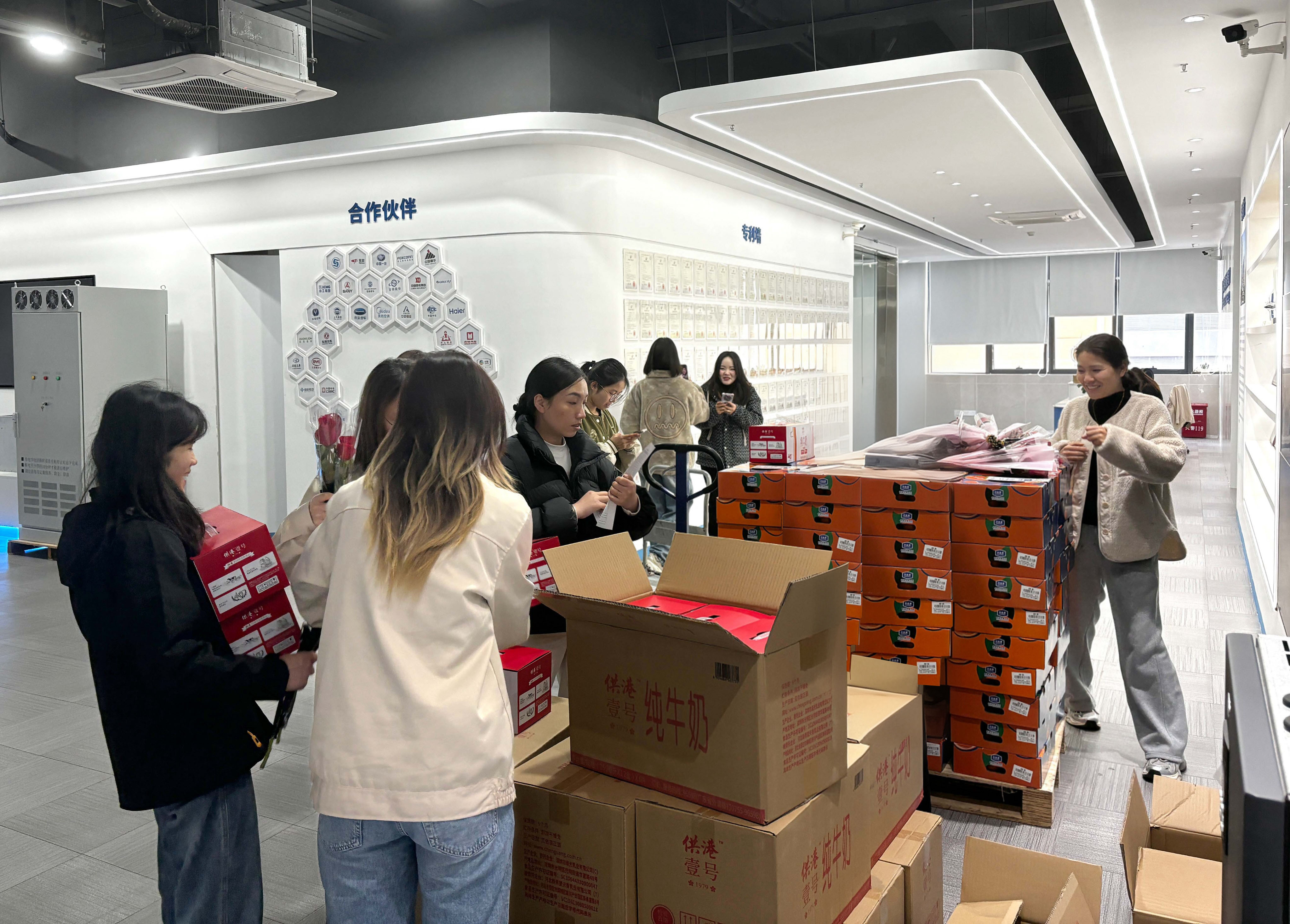 6686官方登录入口网页版女神节特辑：巾帼不让须眉，女神节，愿快乐如影随形，绽放你的独特光芒！
