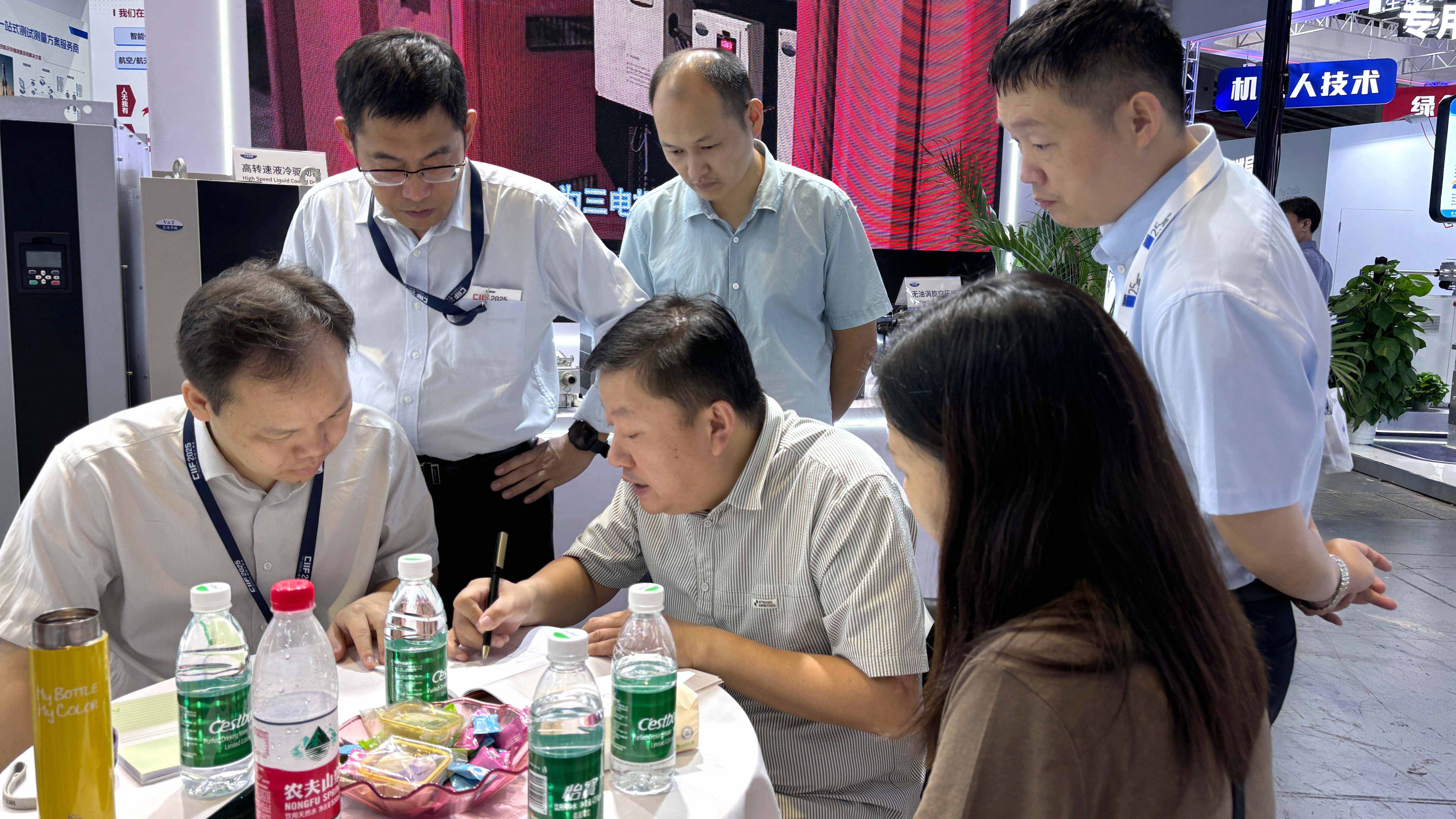 6686官方登录入口网页版2025上海工博会圆满收官！